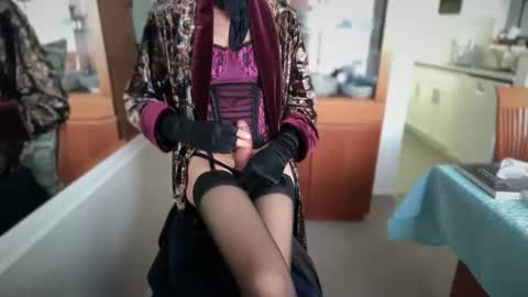 linda6945 online show from 11/11/25, 09:59