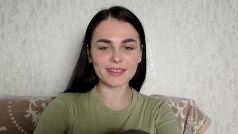 Snapshot of linda_aa chatting on 02/17/25, 10:47 Linda online show from 02/17/25, 10:47