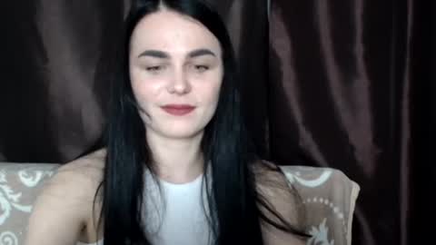 Snapshot of linda_aa chatting on 03/11/25, 07:47 Linda online show from 03/11/25, 07:47