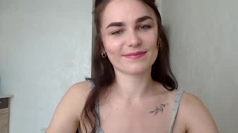 Snapshot of linda_aa chatting on 09/13/25, 11:10 Linda online show from 09/13/25, 11:10