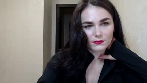 Linda online show from 10/22/25, 04:40