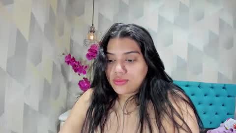 Snapshot of lindabreexlove chatting on 10/08/25, 04:48 online show from 10/08/25, 04:48