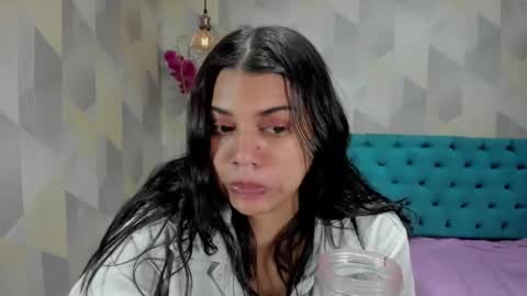 Snapshot of lindabreexlove chatting on 11/08/25, 03:56 online show from 11/08/25, 03:56