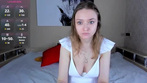 Linda online show from 11/11/25, 01:16