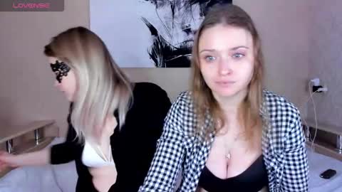 Linda online show from 11/14/25, 03:27