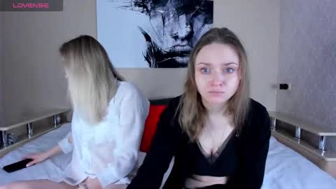 Linda online show from 11/17/25, 02:39