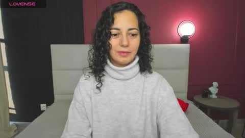 Linda online show from 09/15/25, 12:43
