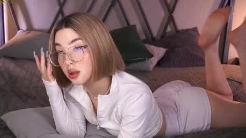 your Linda is back online show from 02/10/25, 08:09