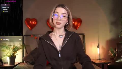 your Linda is back online show from 02/19/25, 04:55
