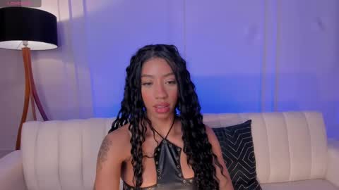 Snapshot of lindseycox chatting on 02/16/25, 11:59 Lin online show from 02/16/25, 11:59