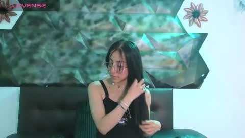 ling ling24 online show from 01/11/25, 09:36