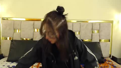 ling ling24 online show from 03/11/25, 03:16