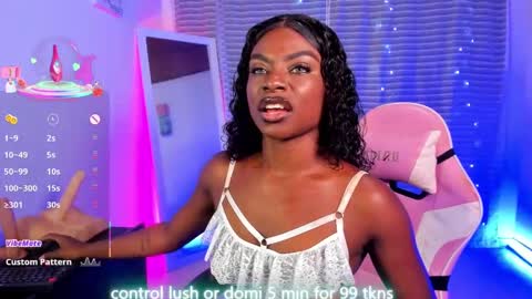 Snapshot of linsyadams chatting on 09/10/25, 03:06 online show from 09/10/25, 03:06