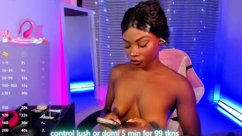 Snapshot of linsyadams chatting on 09/11/25, 03:50 online show from 09/11/25, 03:50