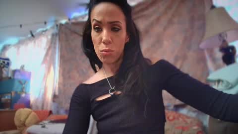 linuxgirlsudosu online show from 01/27/25, 05:04