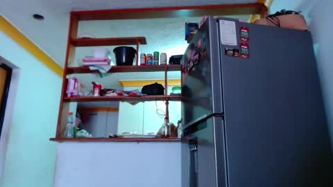 lion_grr online show from 10/15/25, 02:50