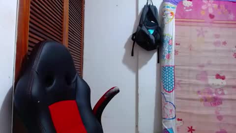 lion_grr online show from 11/09/25, 02:32