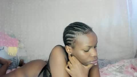 liorah online show from 11/18/25, 07:35