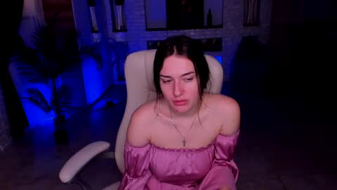 Snapshot of lisa_elfy chatting on 01/13/25, 06:49 lisa_elfy online show from 01/13/25, 06:49
