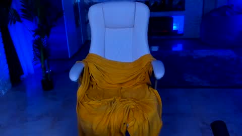 Snapshot of lisa_elfy chatting on 01/28/25, 04:52 lisa_elfy online show from 01/28/25, 04:52