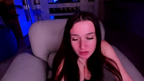 Snapshot of lisa_elfy chatting on 03/06/25, 10:41 lisa_elfy online show from 03/06/25, 10:41