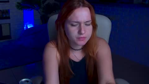Snapshot of lisa_elfy chatting on 09/17/25, 07:04 lisa_elfy online show from 09/17/25, 07:04