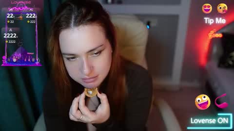 Snapshot of lisa_elfy chatting on 10/14/25, 03:46 lisa_elfy online show from 10/14/25, 03:46