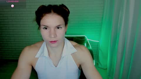 Snapshot of lisa_ree_ chatting on 01/03/25, 05:50 lisa online show from 01/03/25, 05:50