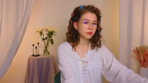  Lisa  online show from 12/07/24, 11:34