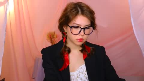  Lisa  online show from 02/15/25, 08:11