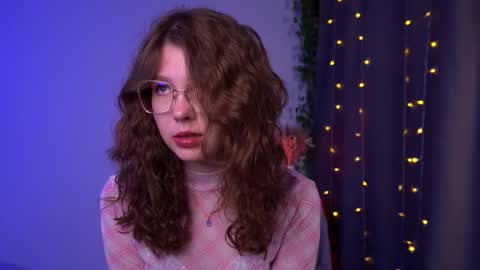  Lisa  online show from 10/03/25, 10:18