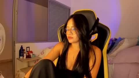 Lisa Thompson online show from 11/23/25, 01:16