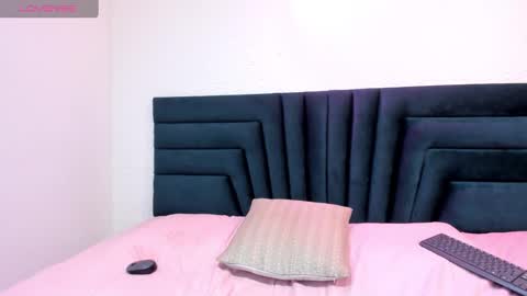 lisa white  online show from 01/05/25, 12:31