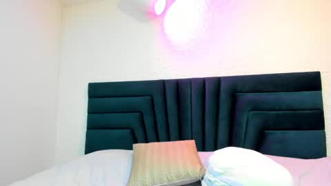 lisa white  online show from 01/11/25, 09:25