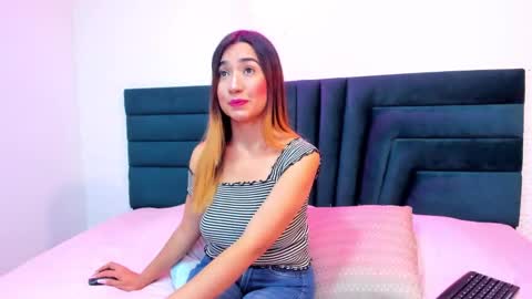 lisa white  online show from 01/12/25, 09:08