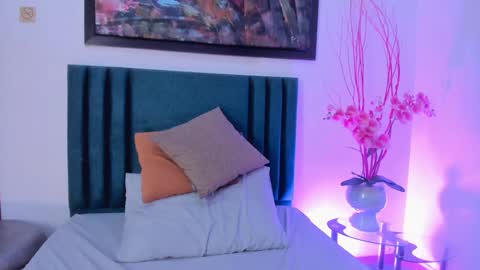 LisaHadwiin online show from 12/12/24, 11:47