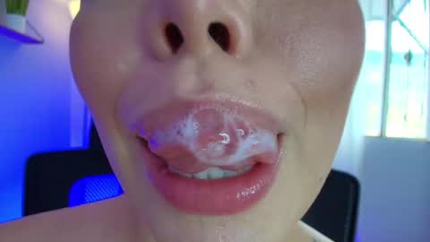 Lisbet online show from 02/12/25, 08:18