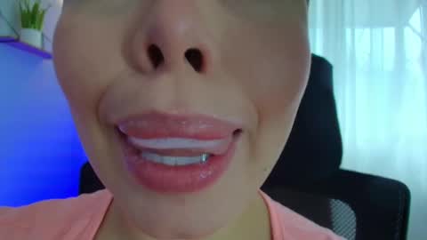 Lisbet online show from 02/27/25, 02:32