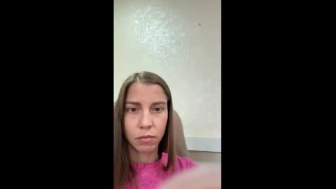 Snapshot of lisi4ka_basik33 chatting on 10/06/25, 07:39 Kris Maks online show from 10/06/25, 07:39