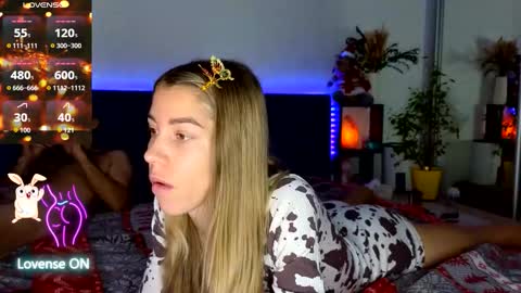 Snapshot of lisi4ka_basik33 chatting on 10/28/25, 05:44 Kris Maks online show from 10/28/25, 05:44