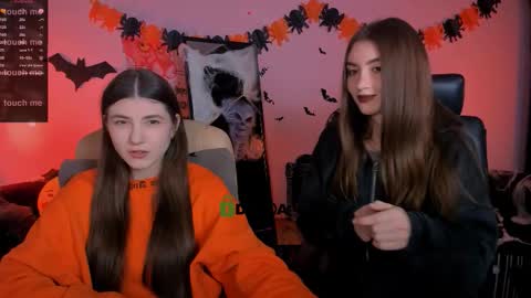 lissa_night online show from 11/02/25, 09:44