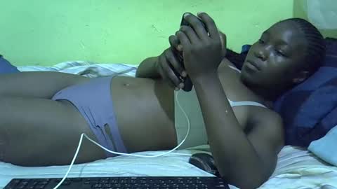 lisssa01 online show from 12/03/25, 07:12