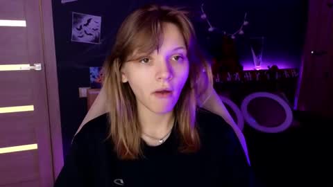 Lena online show from 10/24/25, 03:14