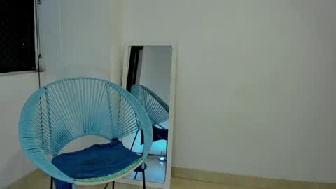 Snapshot of litlle_danni chatting on 10/17/25, 12:14 Danni online show from 10/17/25, 12:14