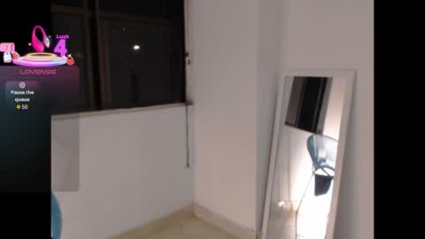 Snapshot of litlle_danni chatting on 11/08/25, 12:11 Danni online show from 11/08/25, 12:11