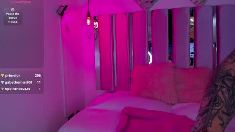 little ary online show from 12/11/24, 07:20