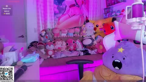 little ary online show from 02/15/25, 02:15