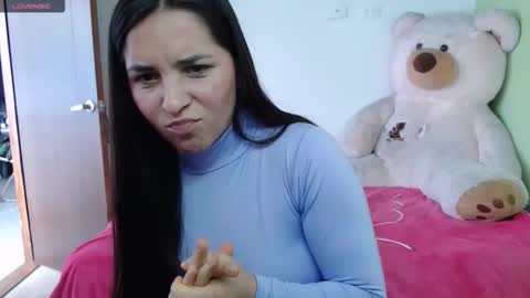 Snapshot of little__samantha_ chatting on 10/28/25, 04:53 Samantha. online show from 10/28/25, 04:53