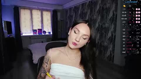 Birdy online show from 10/24/25, 12:01