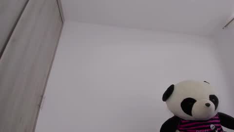 Emily online show from 09/28/25, 07:19